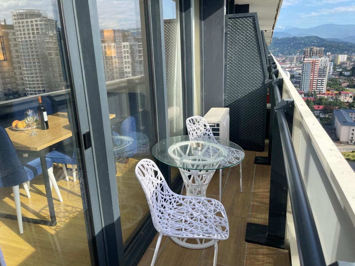 Hellobatumi Aparthotel Buitenkant foto