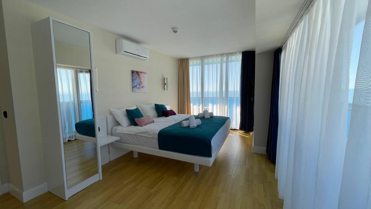 Hellobatumi Aparthotel Buitenkant foto