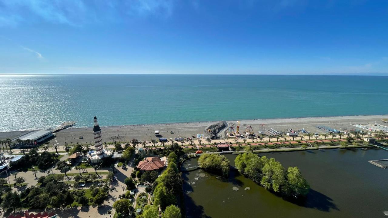 Hellobatumi Aparthotel Buitenkant foto