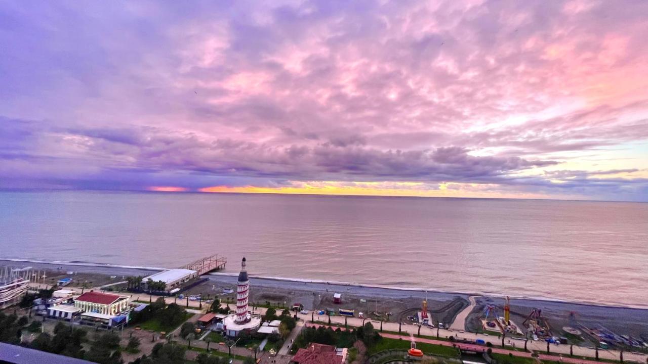 Hellobatumi Aparthotel Buitenkant foto