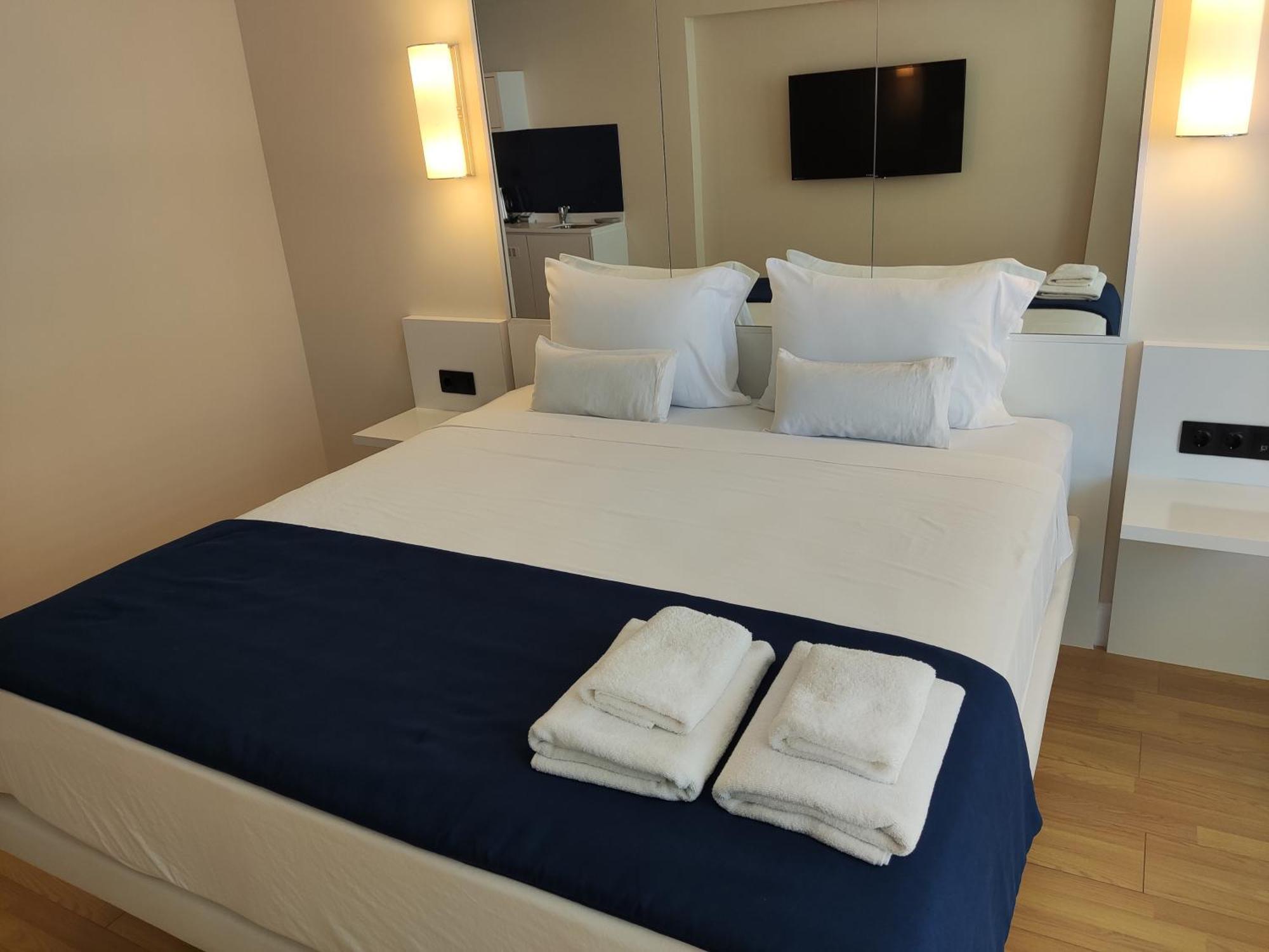 Hellobatumi Aparthotel Buitenkant foto
